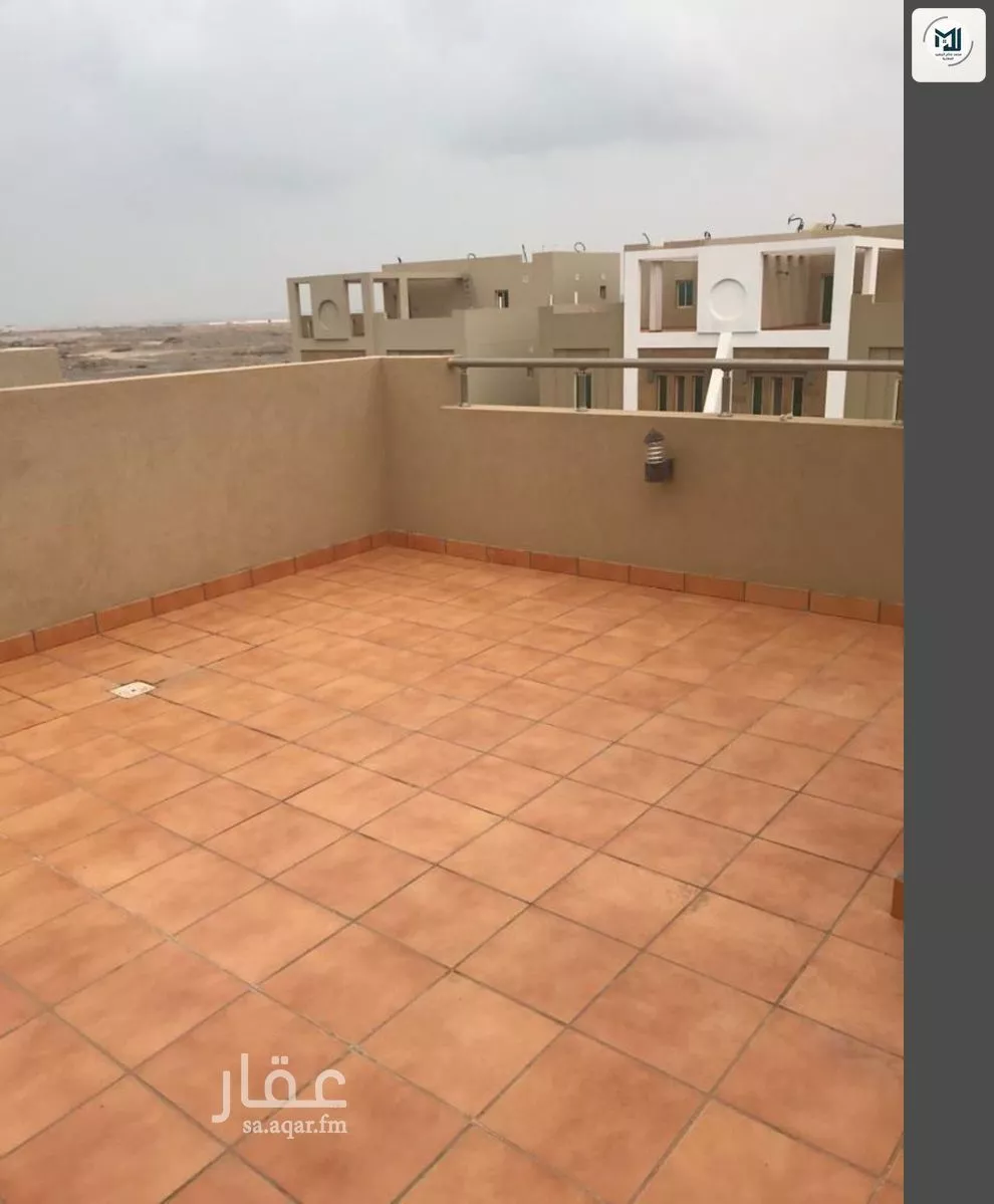 فيلا 5 غرف في الزمرد 2