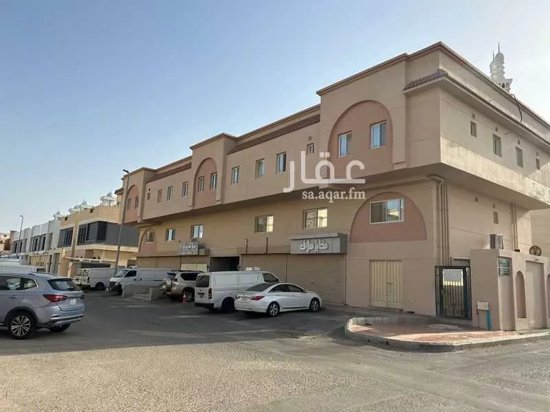 عمارة 782 م² في الفلاح 1