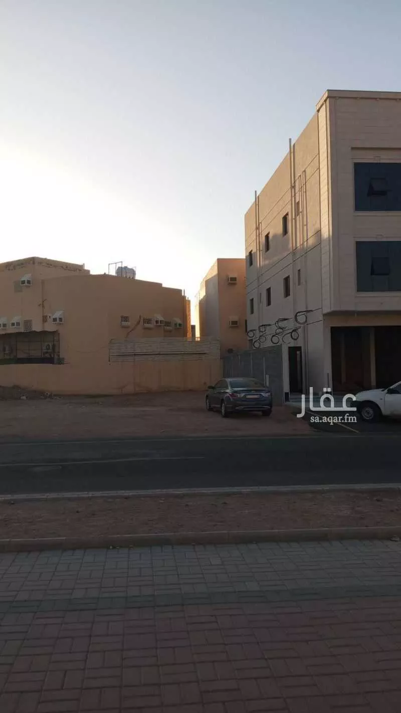 أرض 618 م² في السلام 2