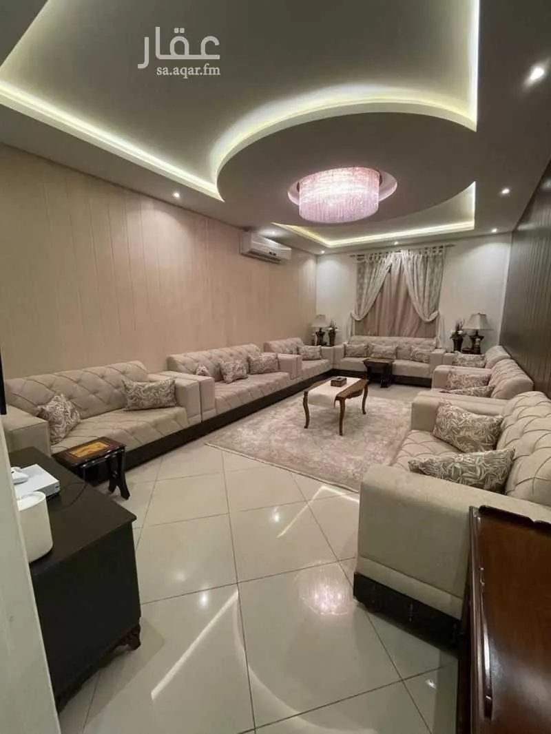 5 bedroom villa in Al Narjis 1