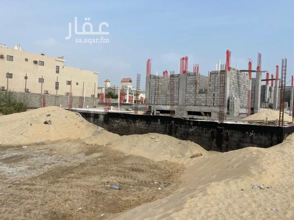 أرض 844 م² في الامواج 2