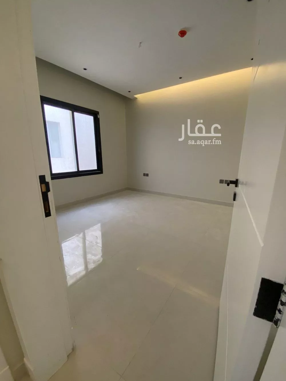 شقة 3 غرف في الحمرا 3