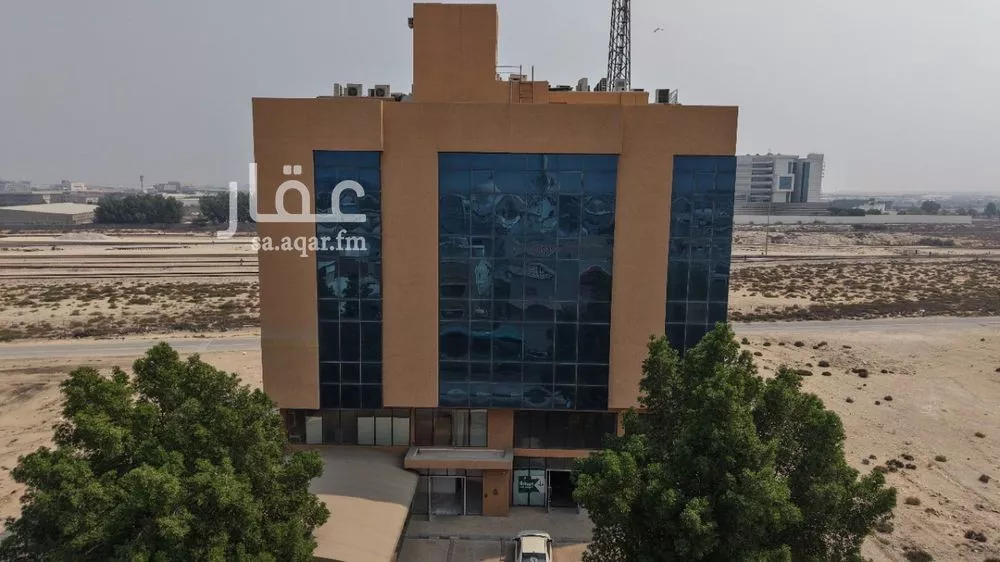 shop in Abdullah Fuad, Eastern Province 2