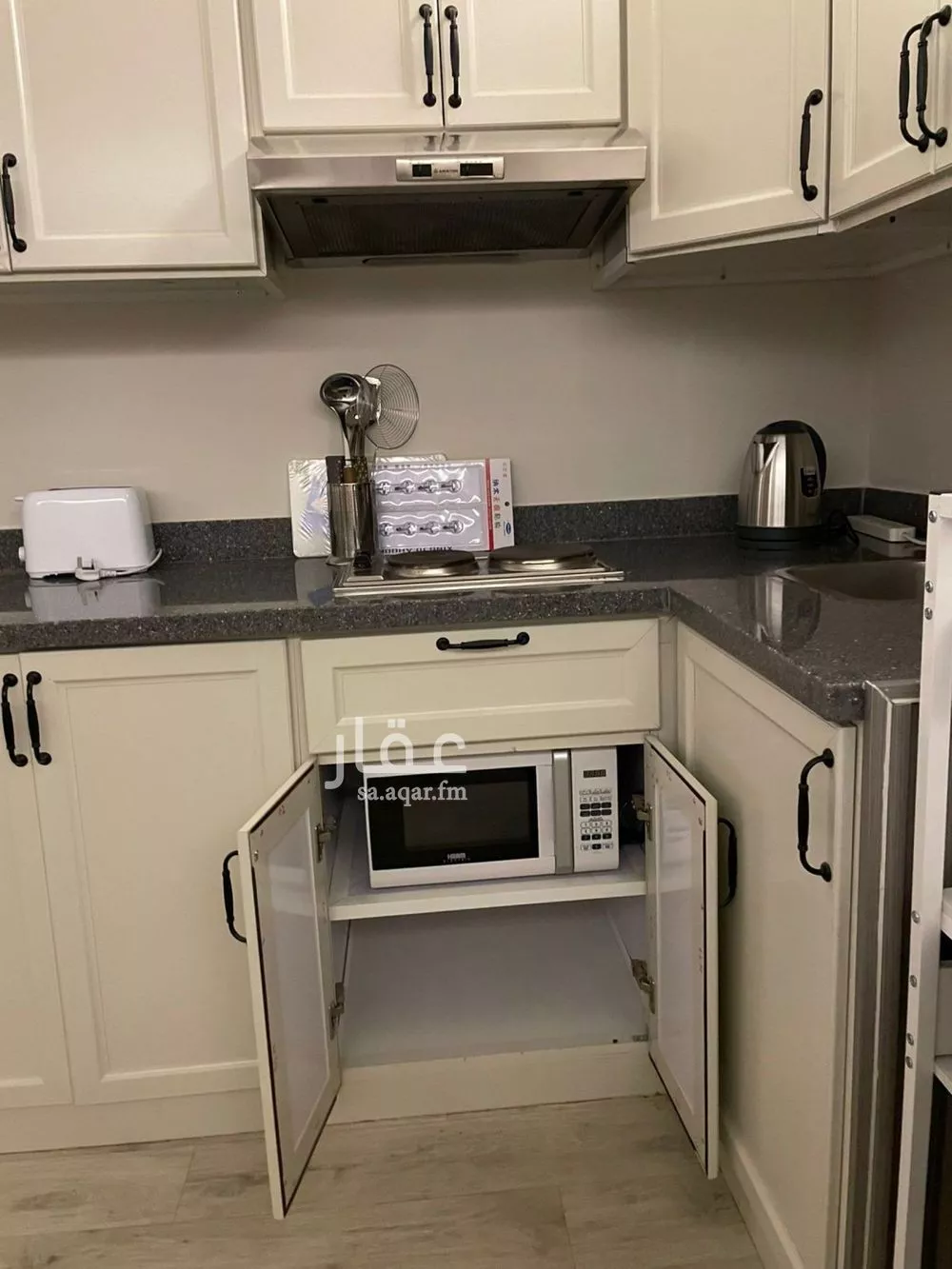 شقة 1 غرف في الحمرا 4