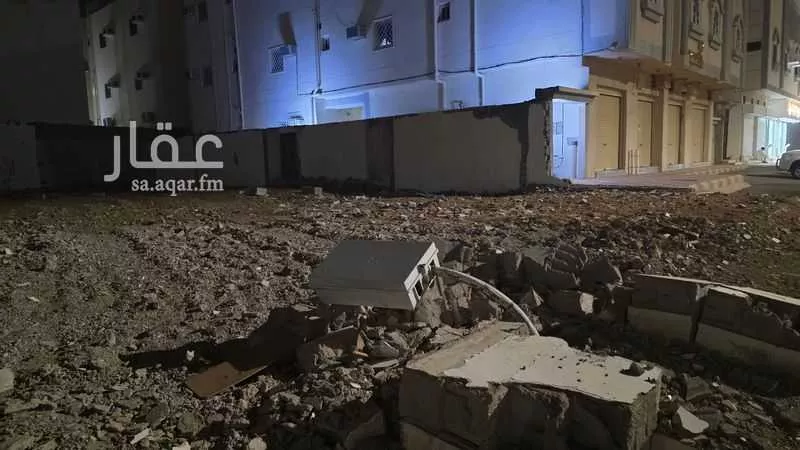 أرض 654 م² في المطار