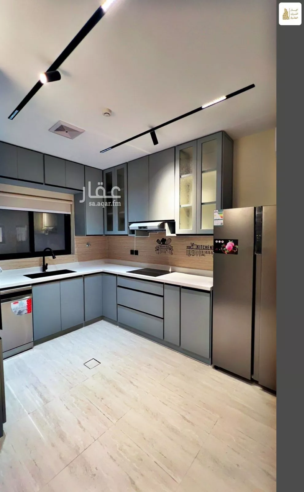 شقة 5 غرف في الخور 2