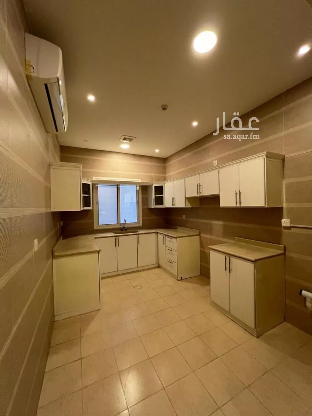 3 bedroom apartment in Al Bandariyah, Eastern Province 4