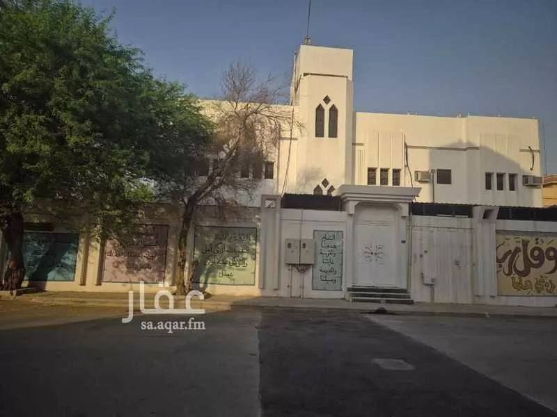 14 bedroom villa in Al Khalidiyyah, Riyadh 5