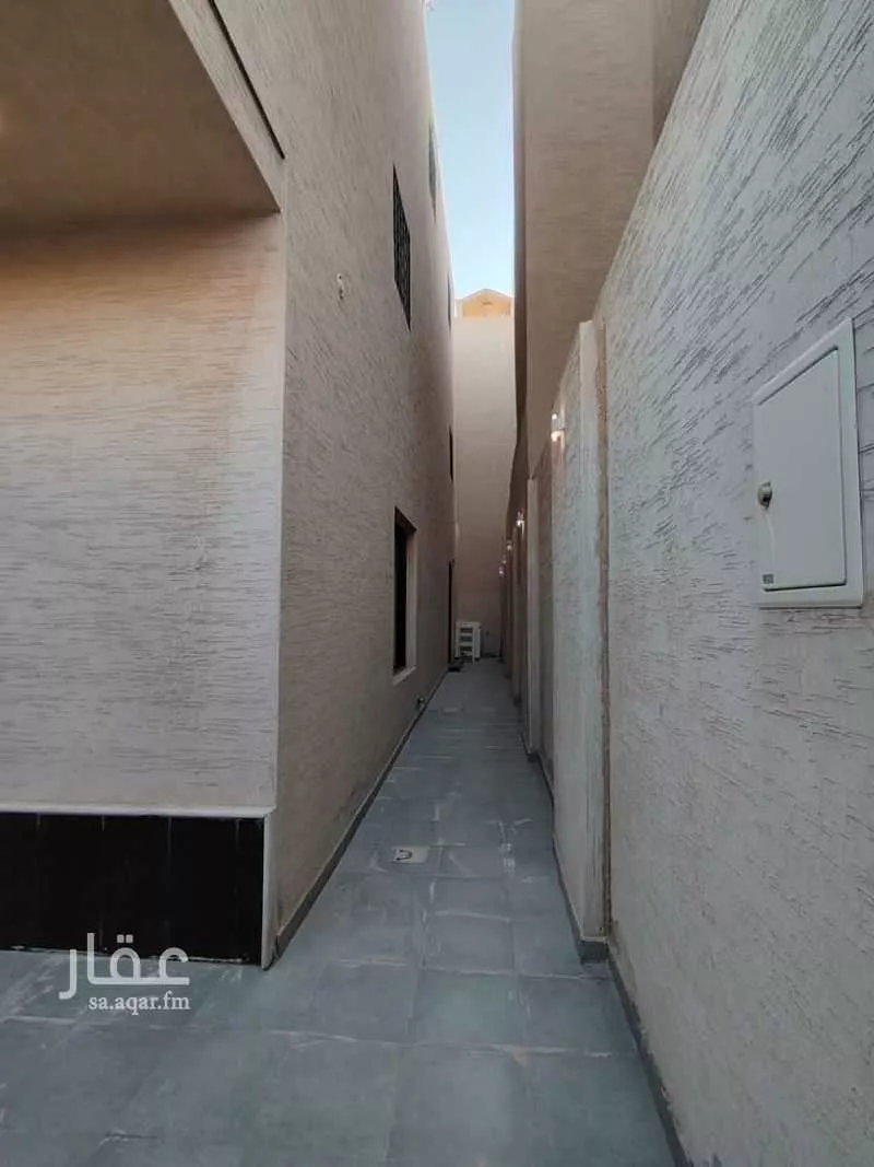 فيلا 10 غرف في عكاظ 4