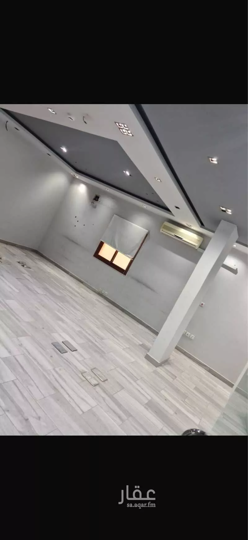 مكتب 1400 م² في النخيل 4