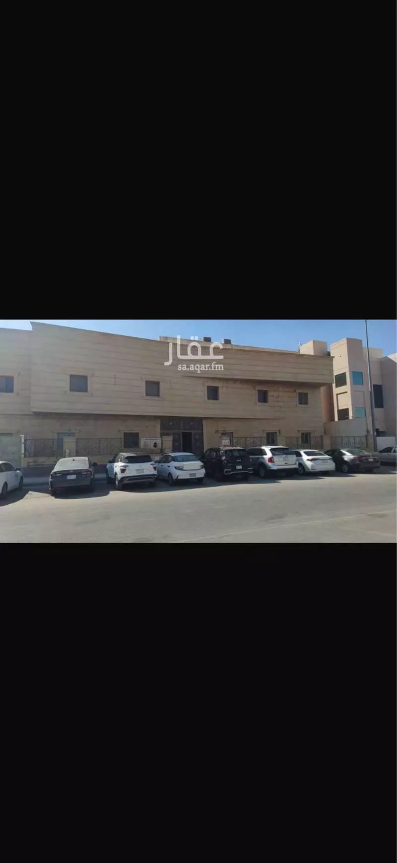 مكتب 1400 م² في النخيل 5