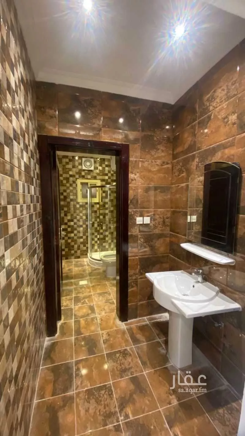 شقة 5 غرف في الملك فهد 3