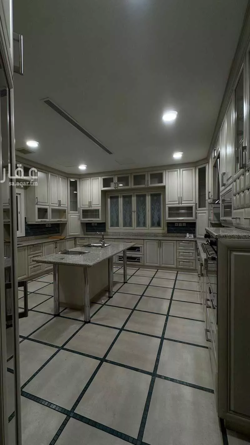 فيلا 5 غرف في الشاطئ 2