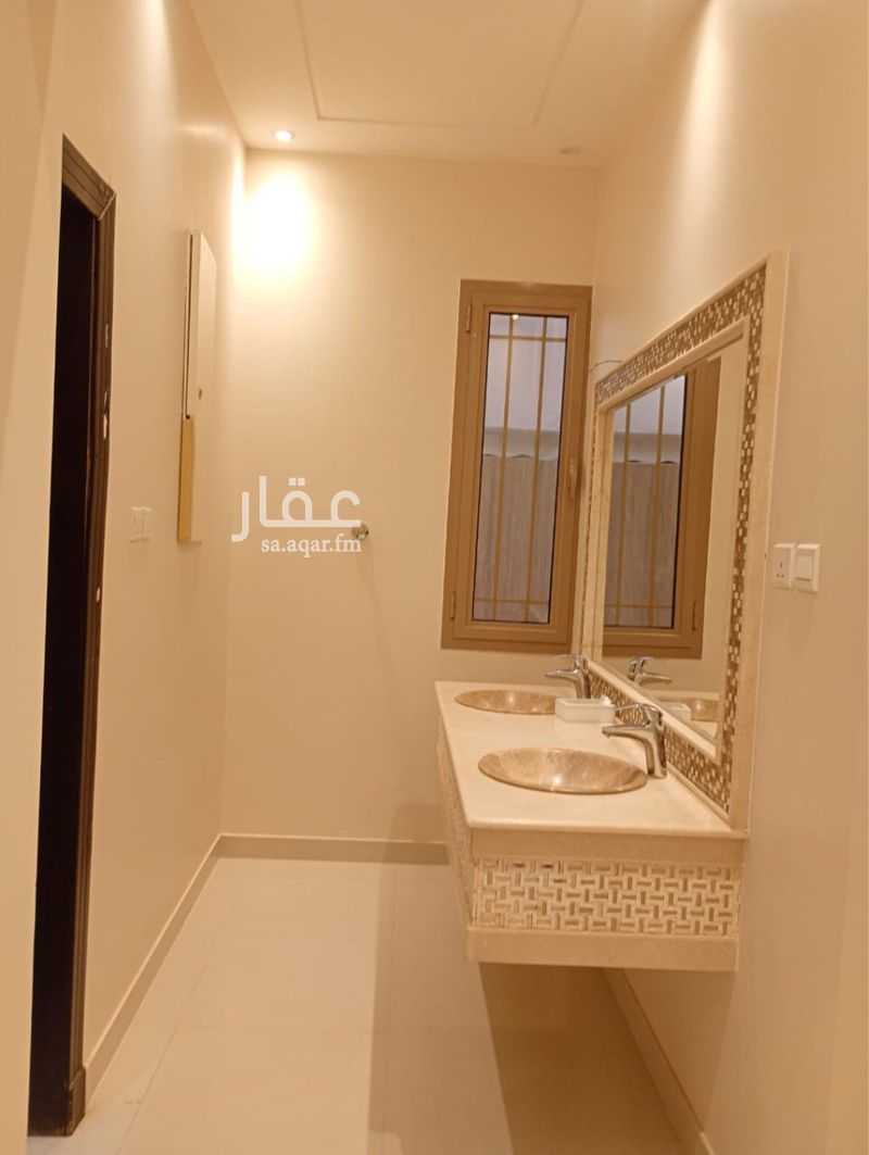 5 bedroom villa in Qurtubah, Riyadh 11