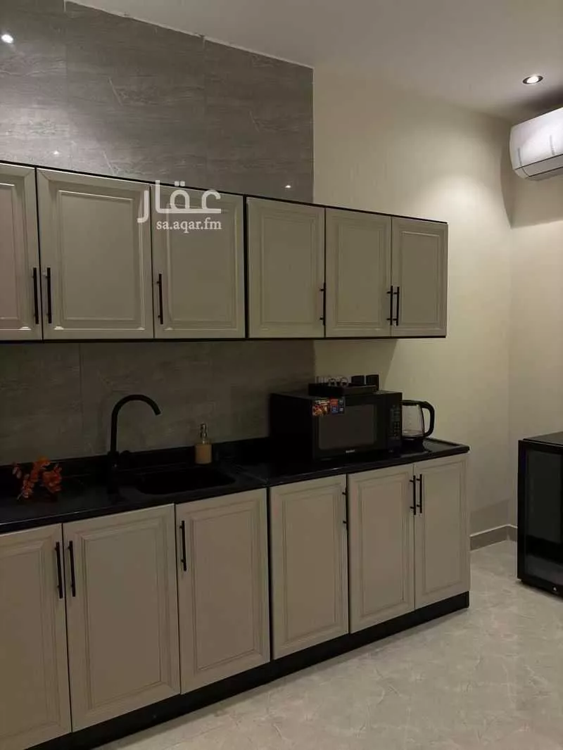 شقة 1 غرف في العقيق 3