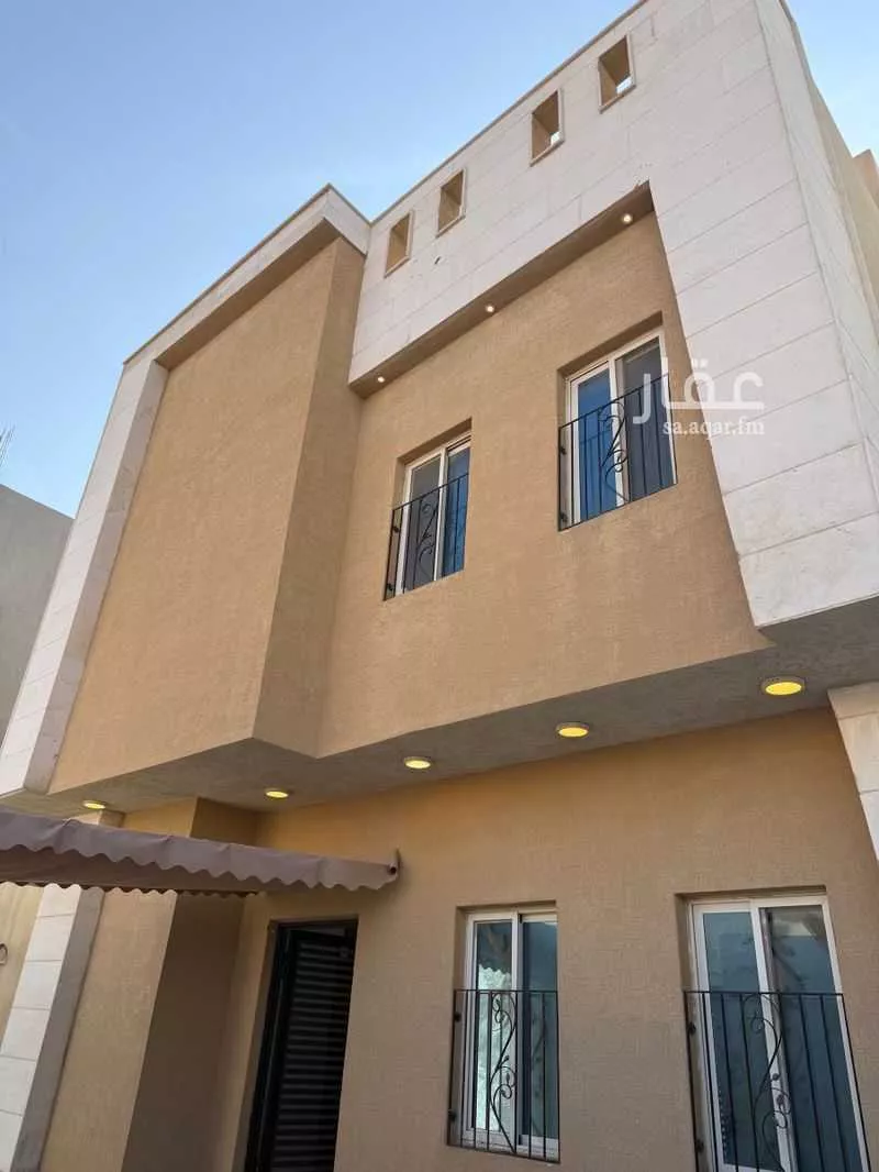 5 bedroom villa in Dahiat King Fahd 3