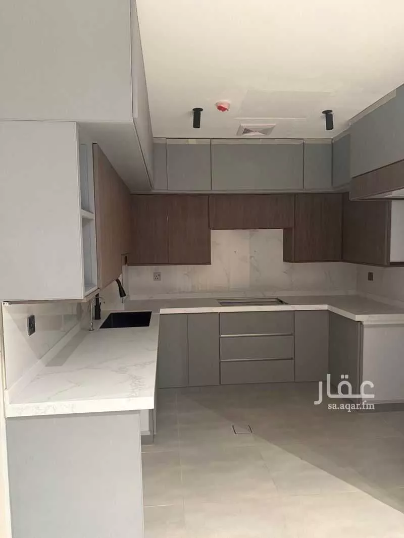 3 bedroom apartment in Al Bahr, Eastern Province 6