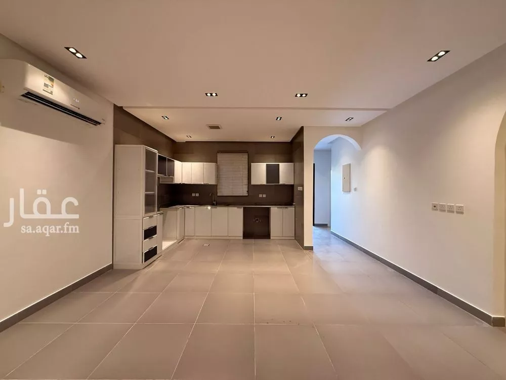 4 bedroom apartment in Al Olaya, Riyadh 8