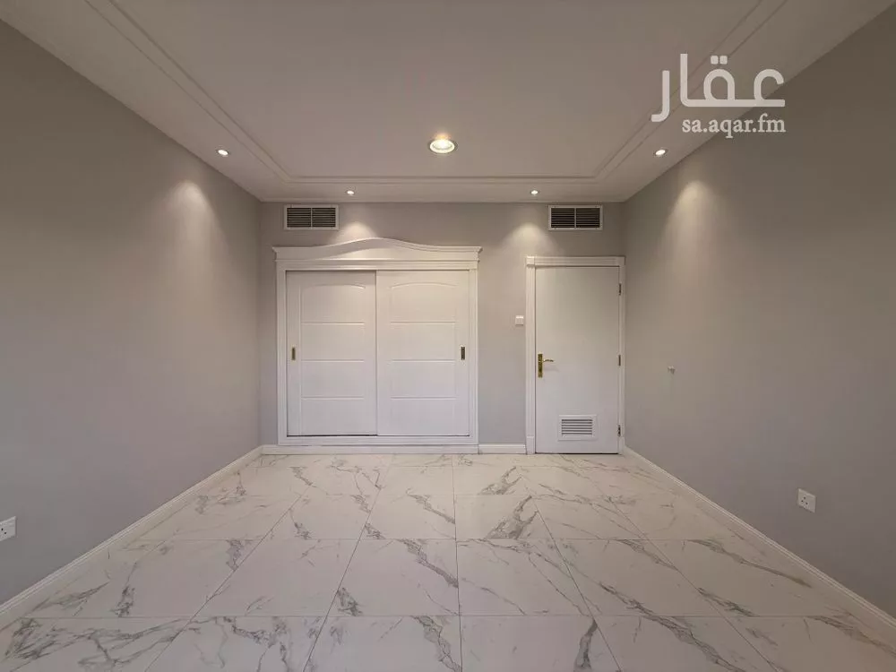 3 bedroom villa in Al Nakheel, Riyadh 18