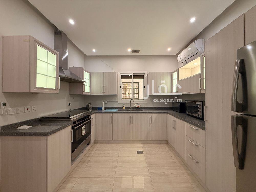 2 bedroom apartment in Al Yasmin 9