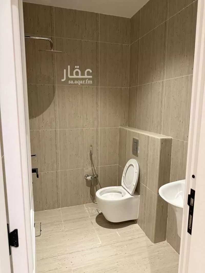 شقة 3 غرف في عرقة، الرياض 9