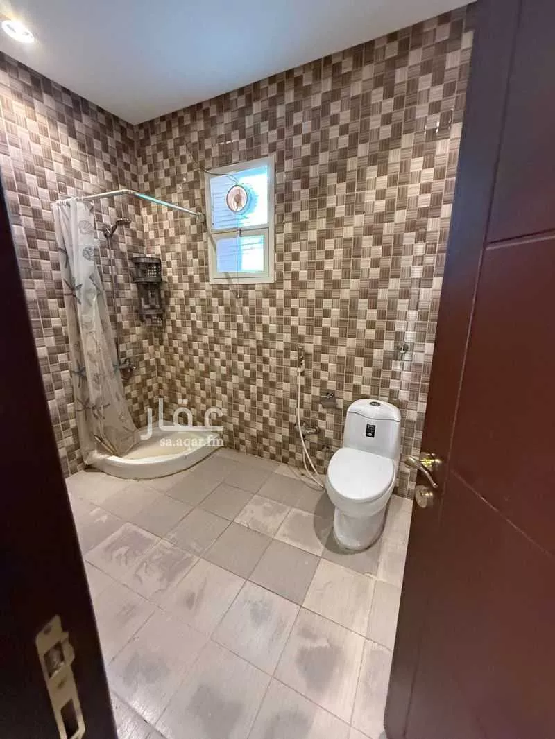 دور 4 غرف في عرقة 4