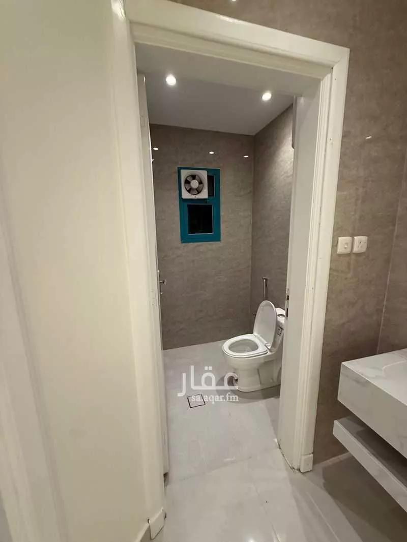 دور 4 غرف في عرقة 4