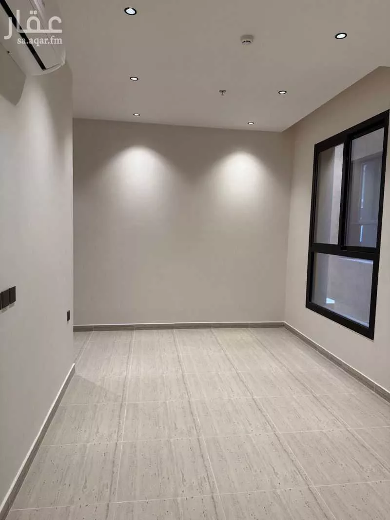 3 bedroom apartment in Irqah 3