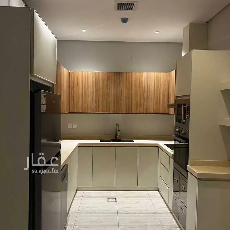 شقة 3 غرف في العارض 4