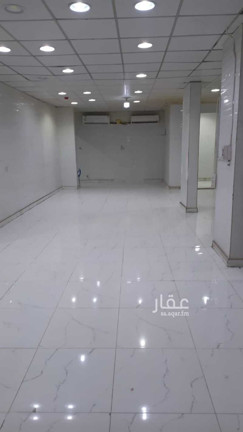 shop in Al Uraija Al Wusta, Riyadh 4