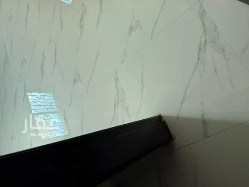 دور 5 غرف في عرقة 4