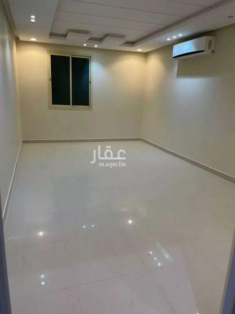 3 bedroom floor in Al Aqiq 1