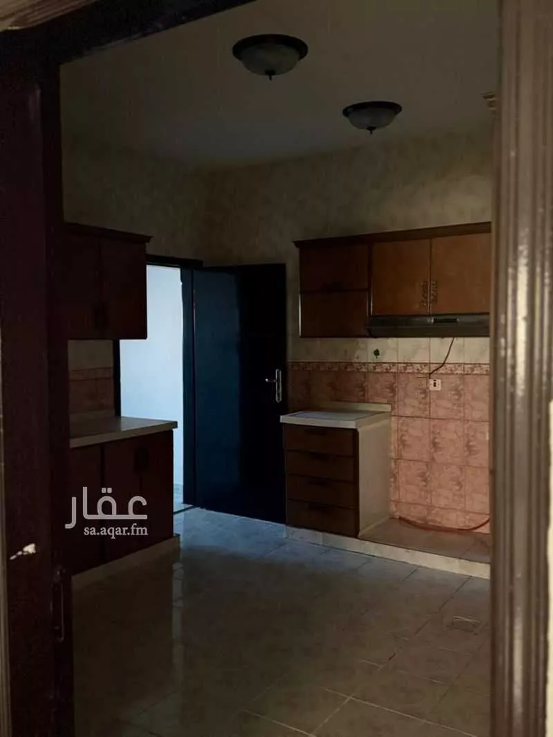 دور 5 غرف في عرقة 3