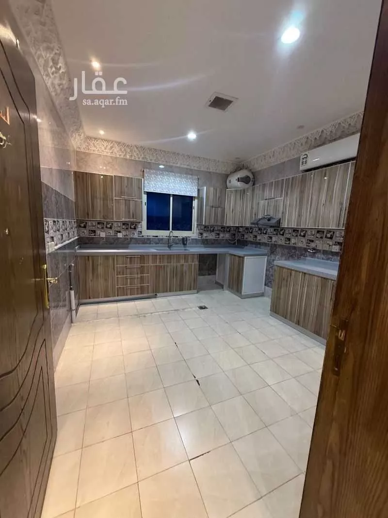 دور 3 غرف في الورود 4