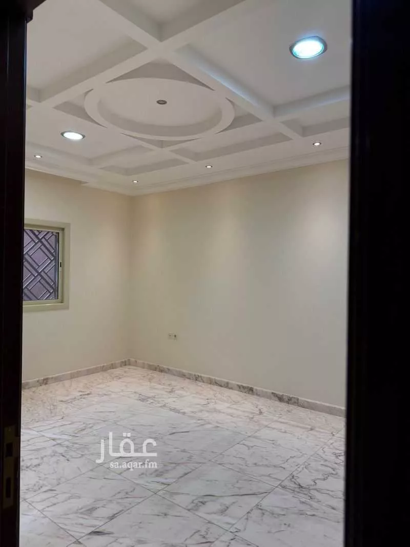 فيلا 7 غرف في الورود 2