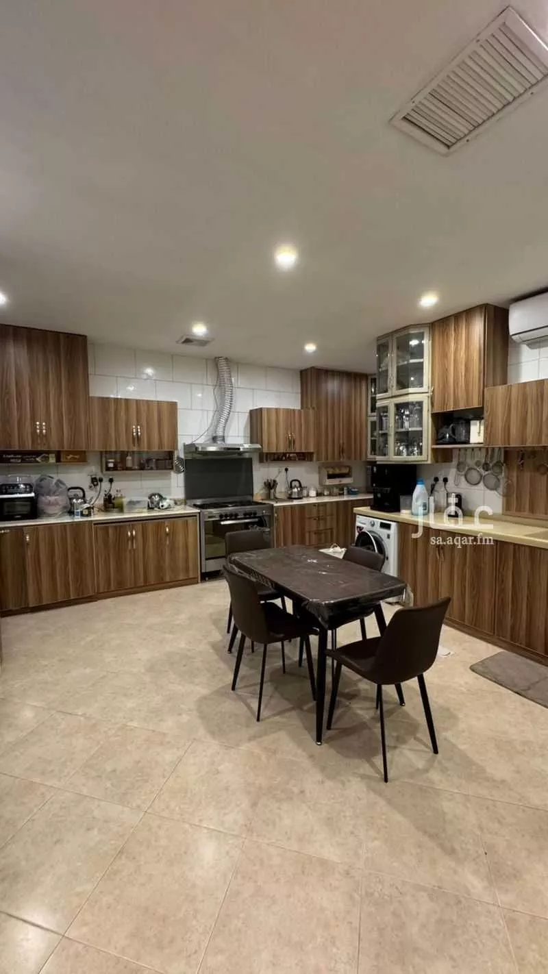 4 bedroom villa in Al Rawdah, Riyadh 10