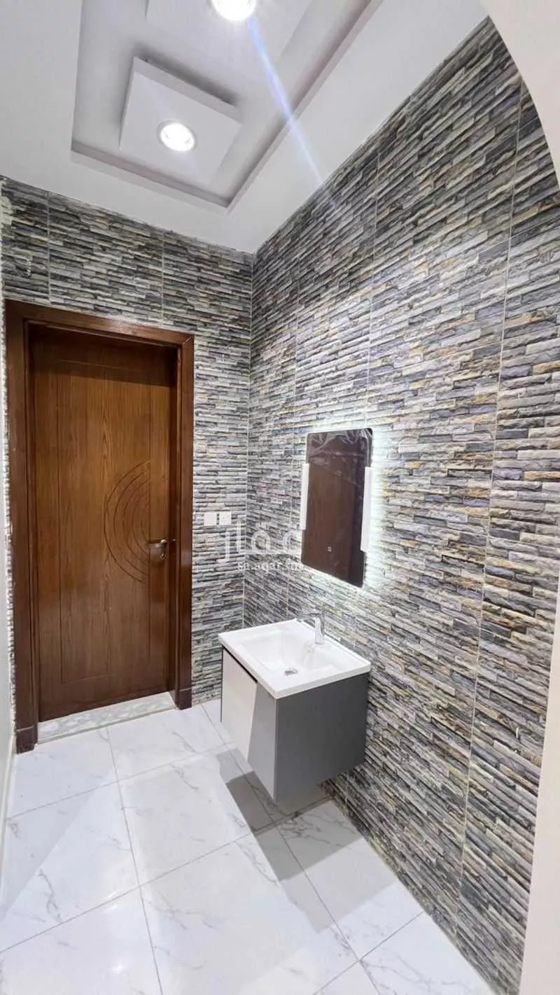 50 bedroom building in Al Safa, Jeddah 4