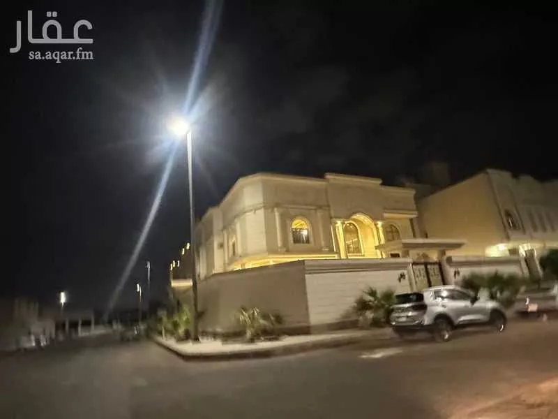 فيلا 8 غرف في نبلاء 1