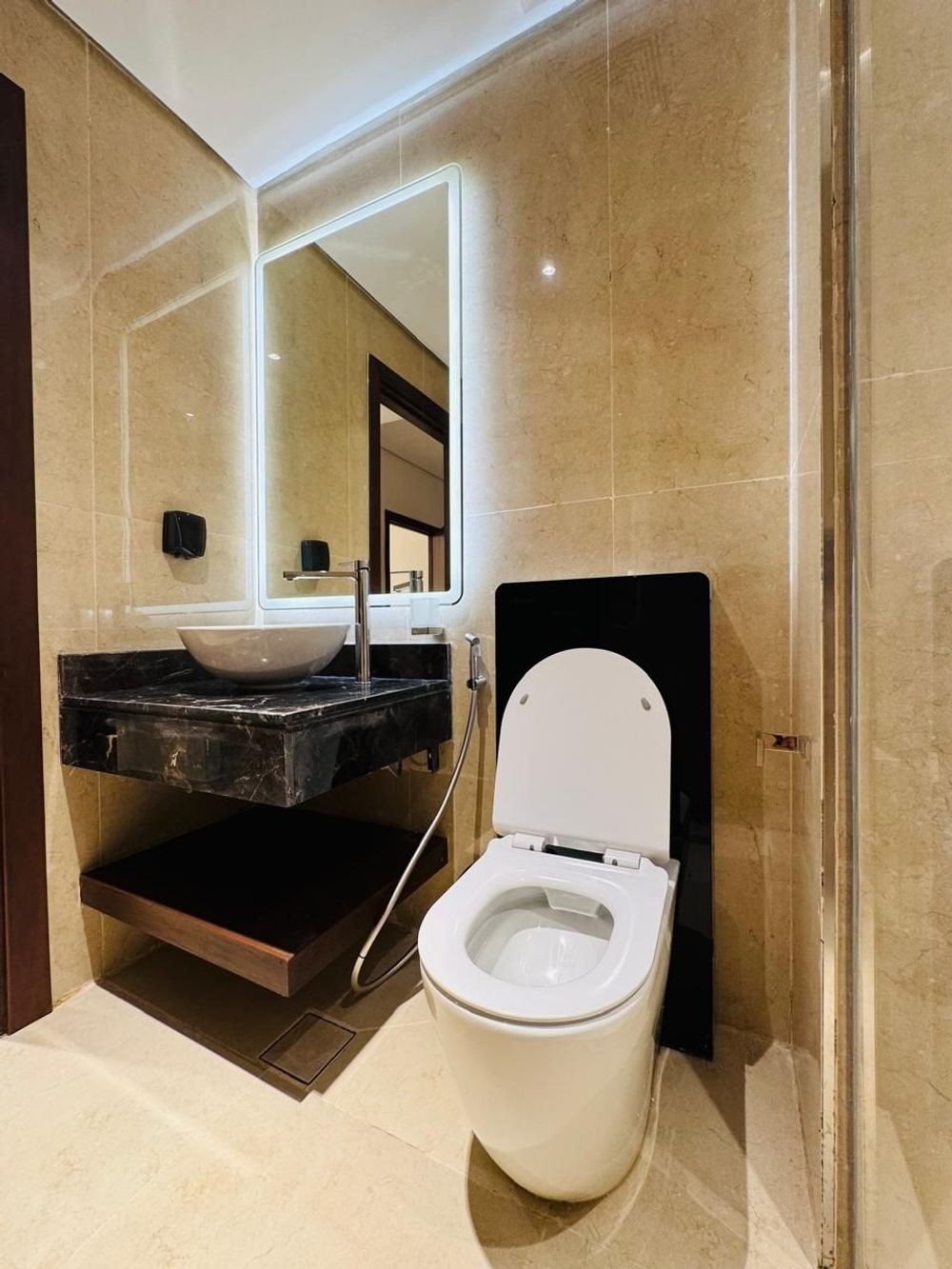 5 bedroom villa in Khuzam, Riyadh 11