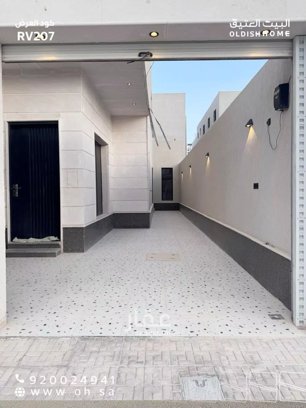 5 bedroom villa in Al Janadriyah 2