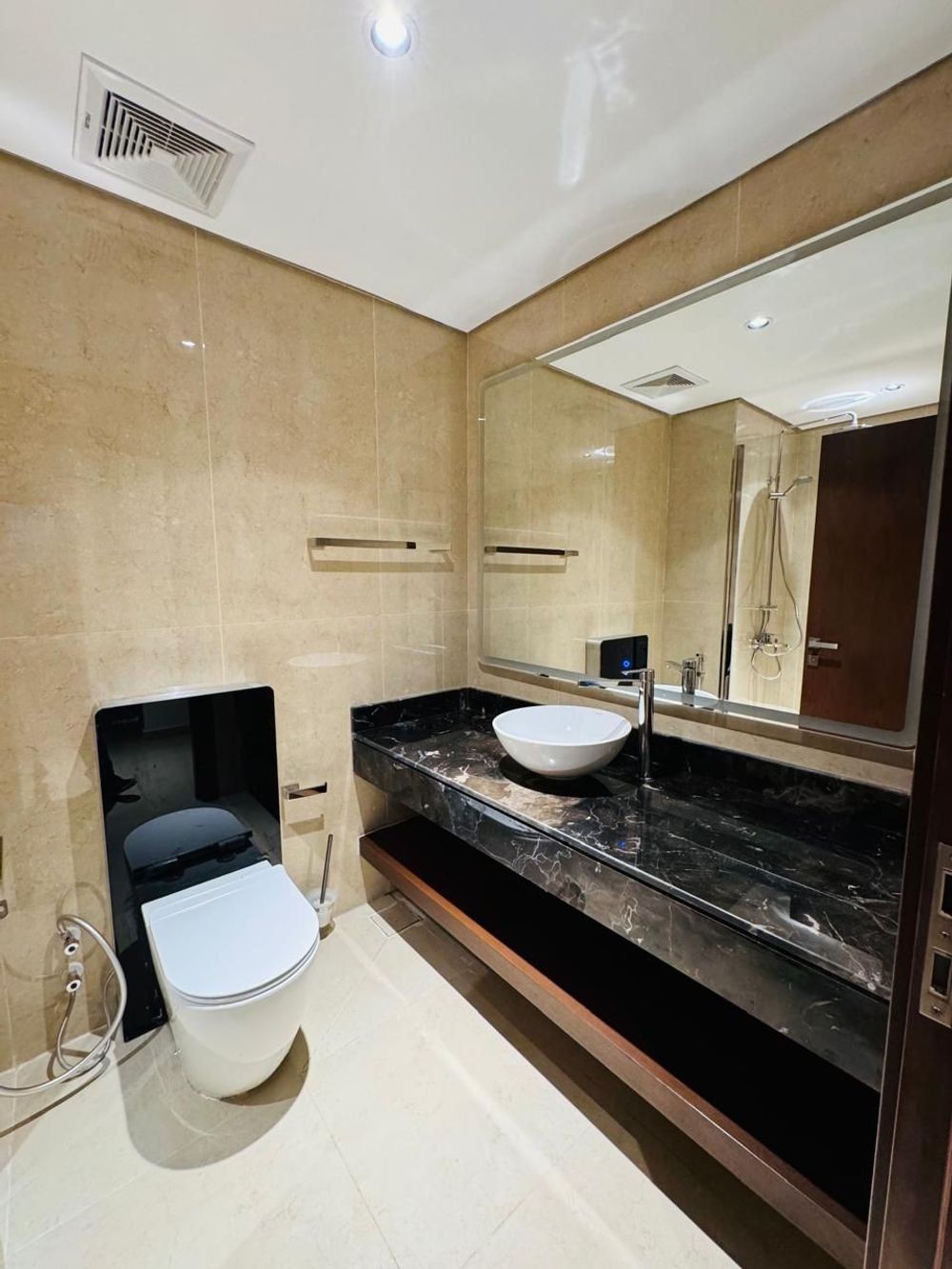 5 bedroom villa in Khuzam, Riyadh 19