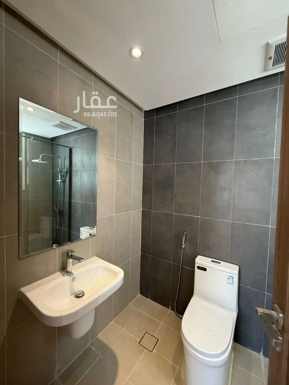 4 bedroom villa in Qurtubah, Riyadh 19