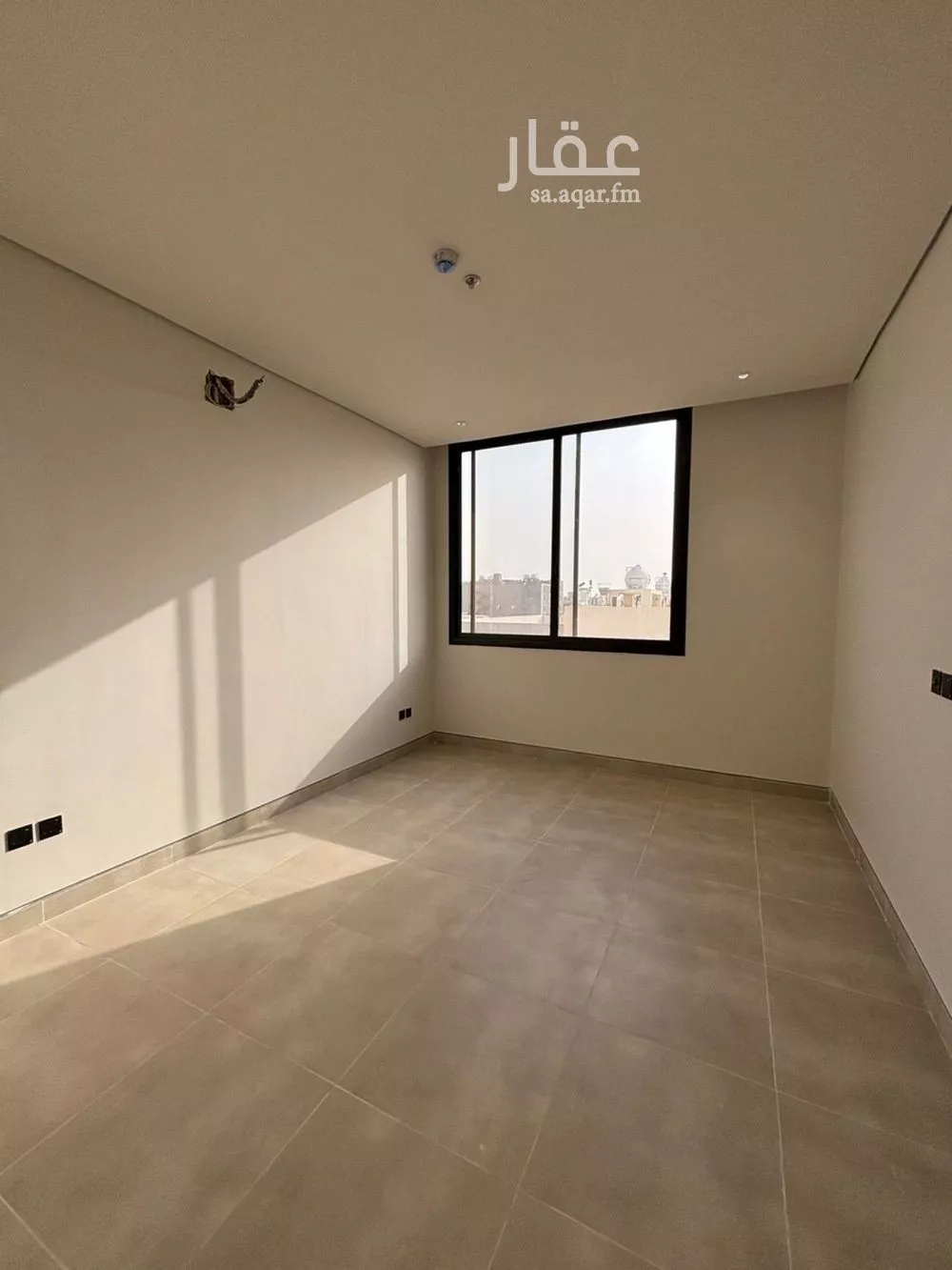 شقة 3 غرف في العارض 4