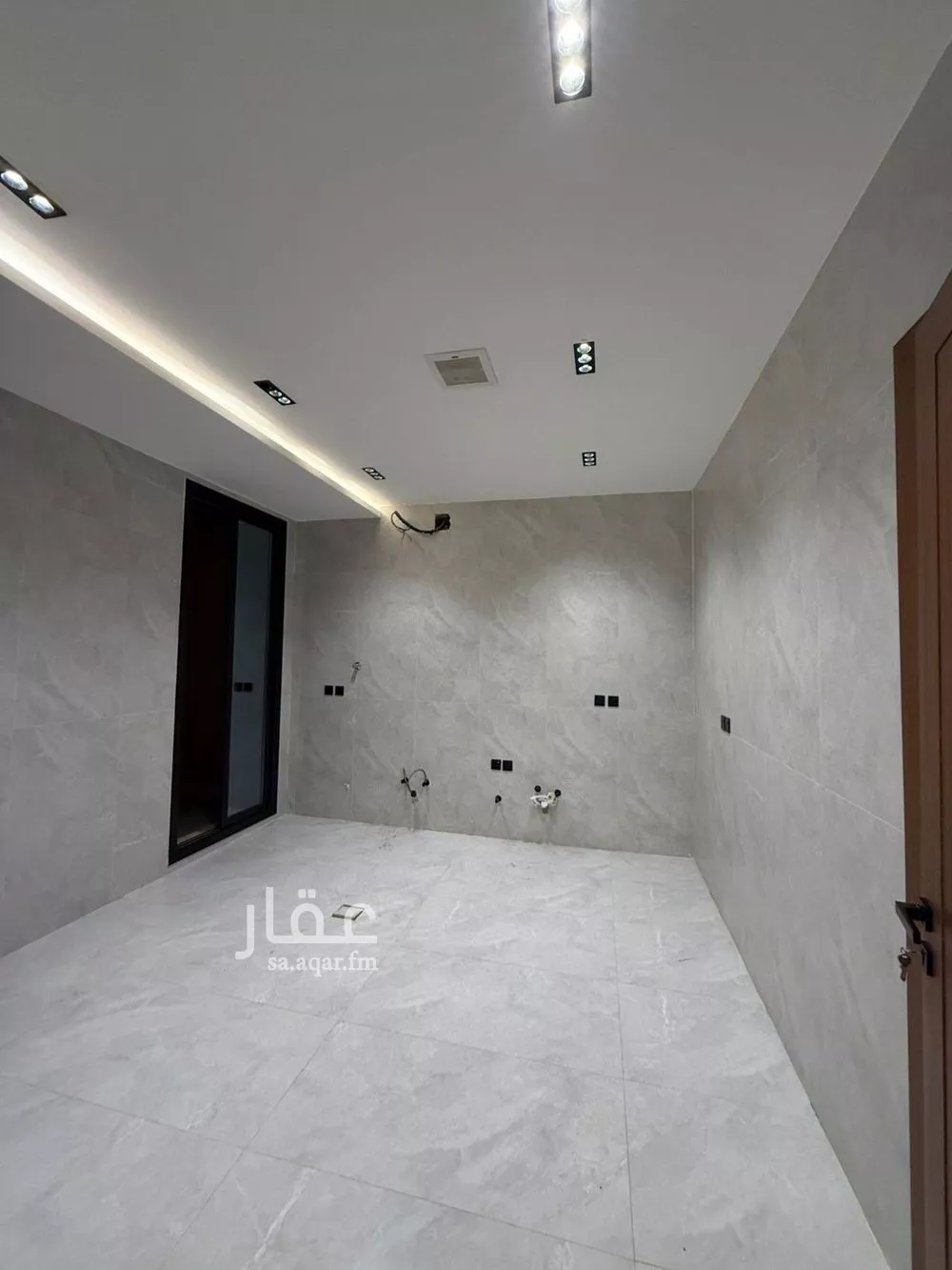 3 bedroom floor in Al Aridh 4