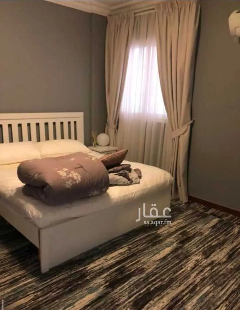 شقة 5 غرف في الملقا 3