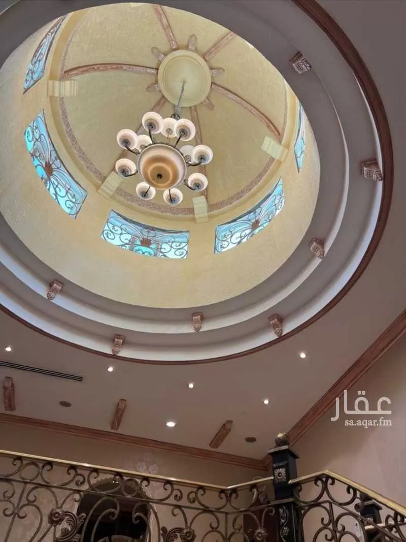 فيلا 12 غرف في الملقا 1