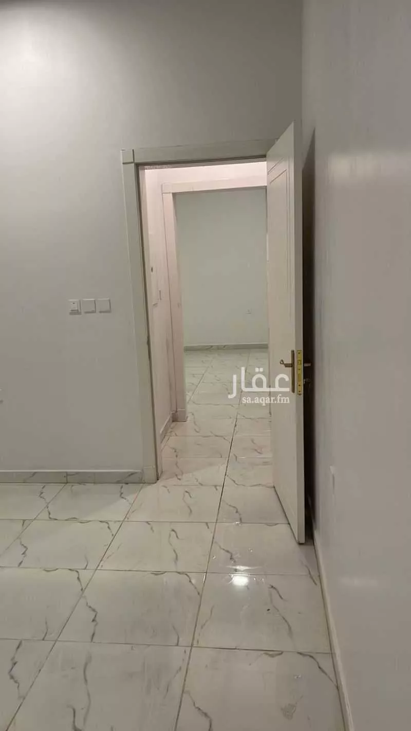 مكتب 412 م² في الصناعية 2