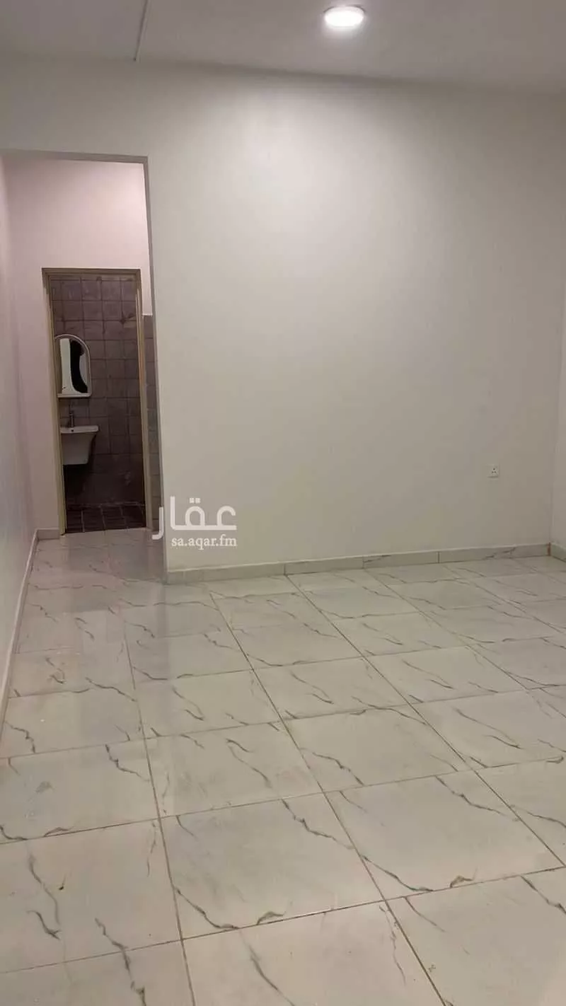 مكتب 412 م² في الصناعية 4