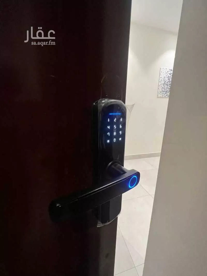 شقة 2 غرف في العقيق 4