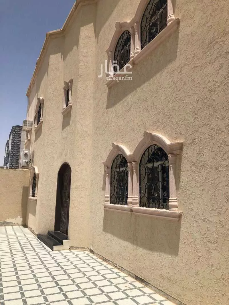 فيلا 5 غرف في النهضة 3